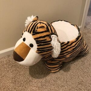 Plush tiger seat